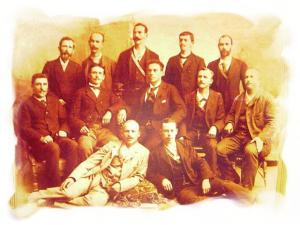 Швейцарските учители, които идват на 13 май 1894 г. в България за да поставят основите на физическото възпитание в българските училища. Швейцарските учители, които поставят основите на физическото възпитание в българските училища