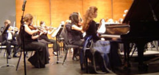 На рояла Виктория Василенко: Бетовен!