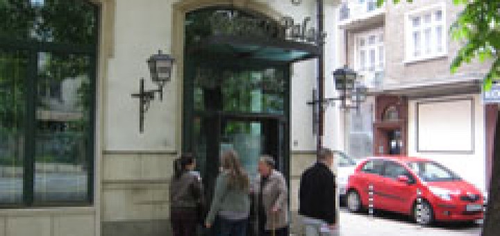 Бившата кръчма “Кюстендил” сега е “Pizza Palace”