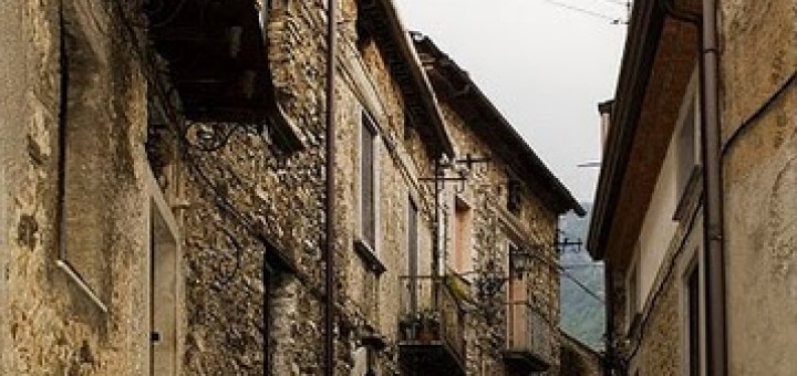 България - град в Италия